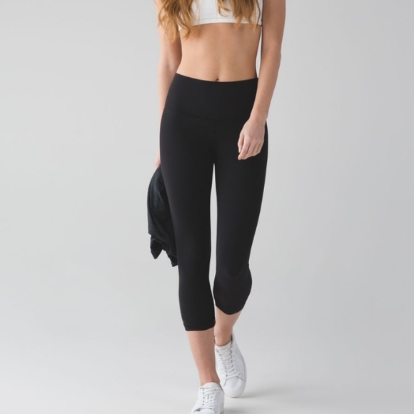 Lululemon Align Crop - Picture 1 of 8